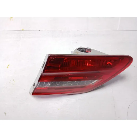 Piloto Trasero Derecho Interior para Mercedes-Benz Clase B Sports Tourer (W246, W242)