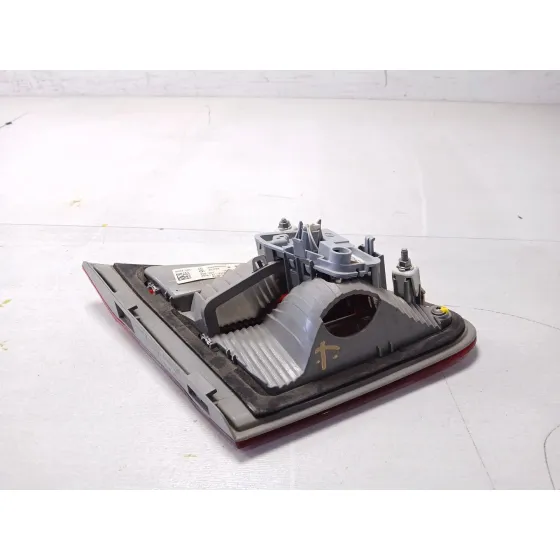 Piloto Trasero Derecho Interior para Mercedes-Benz Clase B Sports Tourer (W246, W242)