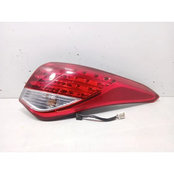 Piloto Trasero Derecho para Hyundai I40 I (Vf)