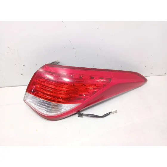 Piloto Trasero Derecho para Hyundai I40 I (Vf)