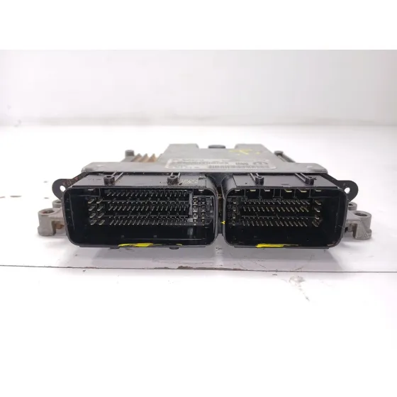 Centralita Motor Uce para Opel Corsa F (P2Jo)