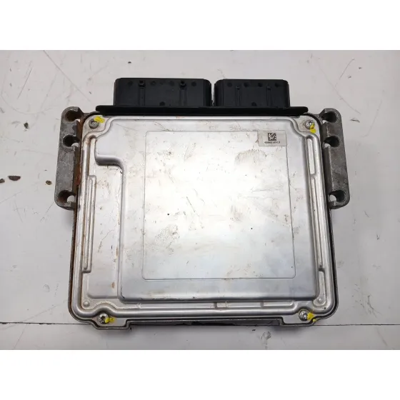 Centralita Motor Uce para Opel Corsa F (P2Jo)