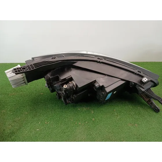 Faro Izquierdo para Mg Zs Suv (Azs1)