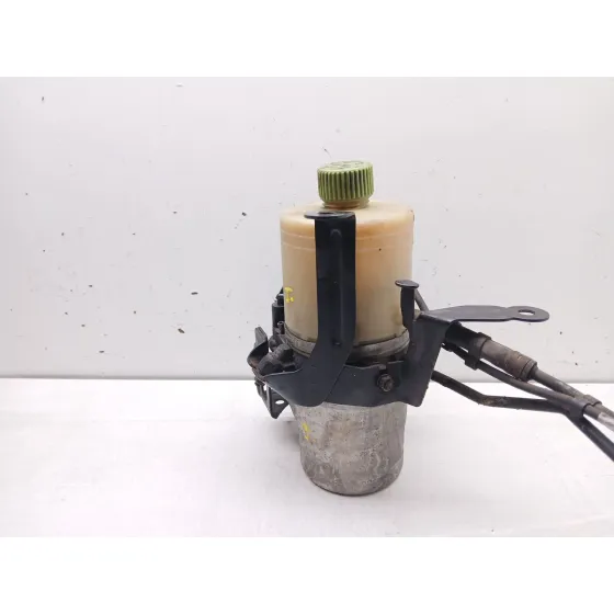 Bomba Direccion para Seat Ibiza Iii (6L1)