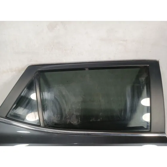 Puerta Trasera Derecha para Kia Stonic (Yb)
