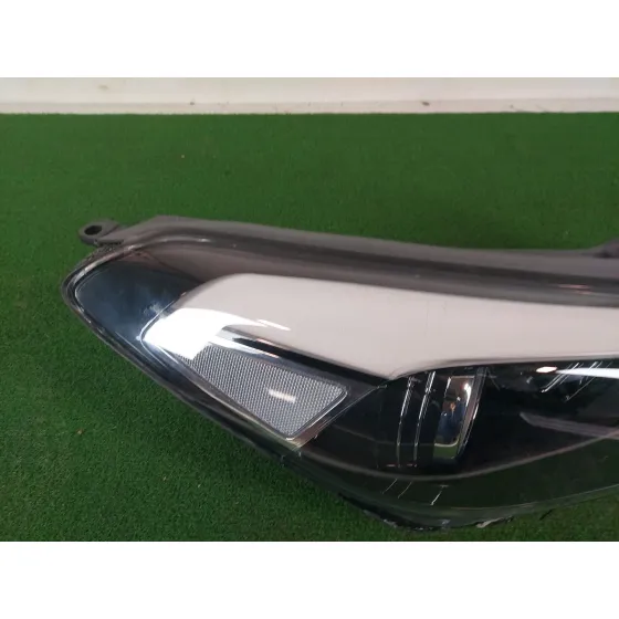 Faro Derecho para Hyundai Tucson (Tl, Tle)