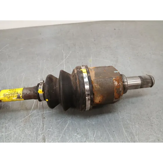 Transmision Delantera Izquierda para Kia Stonic (Yb)