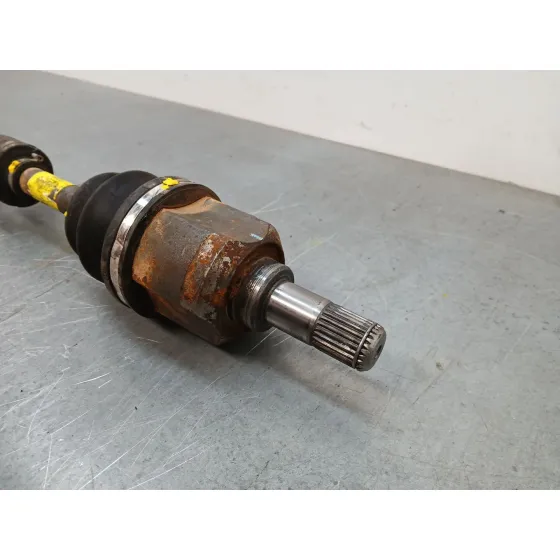 Transmision Delantera Izquierda para Kia Stonic (Yb)