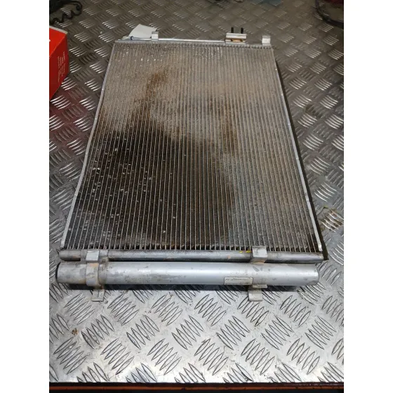 Condensador / Radiador Aire Acondicionado para Kia Stonic (Yb)