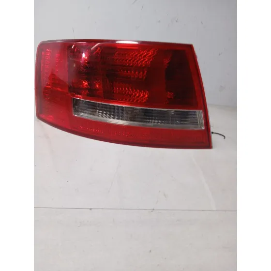 Piloto Trasero Izquierdo para Audi A6 Berlina (4F2)