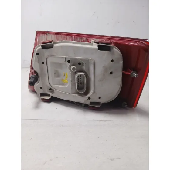 Piloto Trasero Izquierdo para Audi A6 Berlina (4F2)