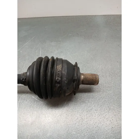 Transmision Delantera Izquierda para Mercedes-Benz Clase A (W176)