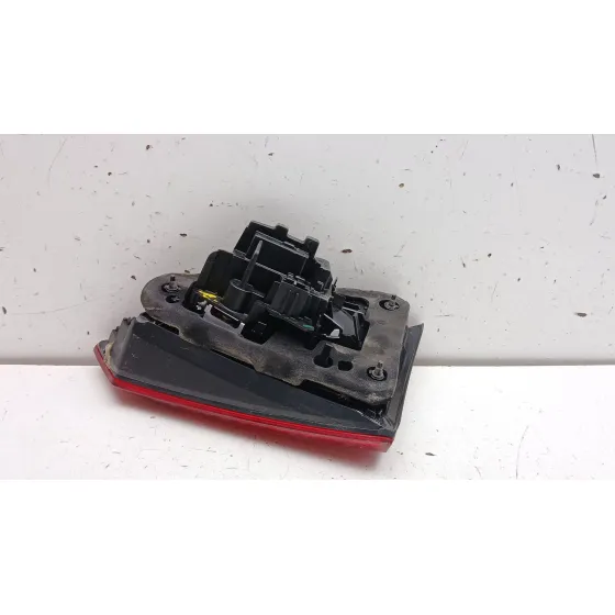 Piloto Trasero Izquierdo Interior para Seat Arona (Kj7, Kjp)