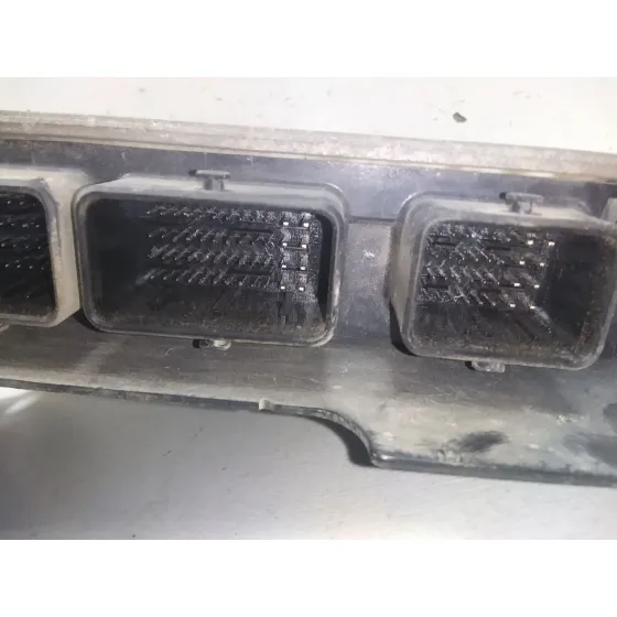 Centralita Motor Uce para Renault Kangoo