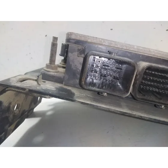 Centralita Motor Uce para Renault Kangoo