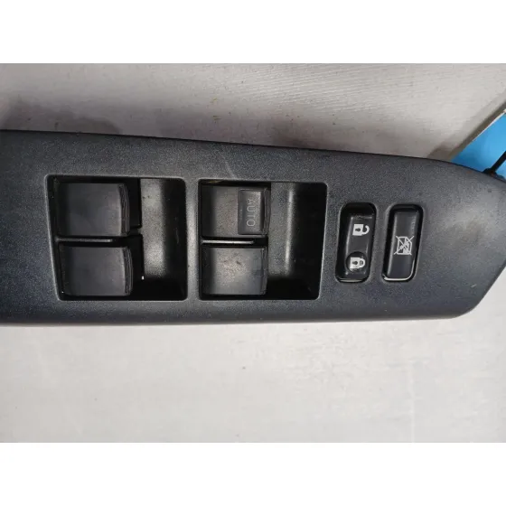 Mando Elevalunas Delantero Izquierdo para Toyota Rav 4 Iv (_A4_)