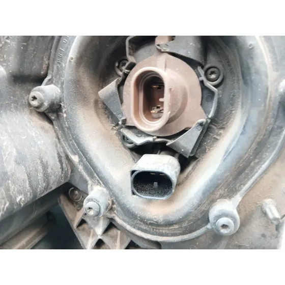 Faro Izquierdo para Mercedes-Benz Clase E (W211)
