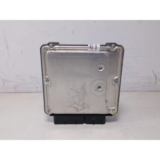 Centralita Motor Uce para Audi A4 B7 (8Ec)