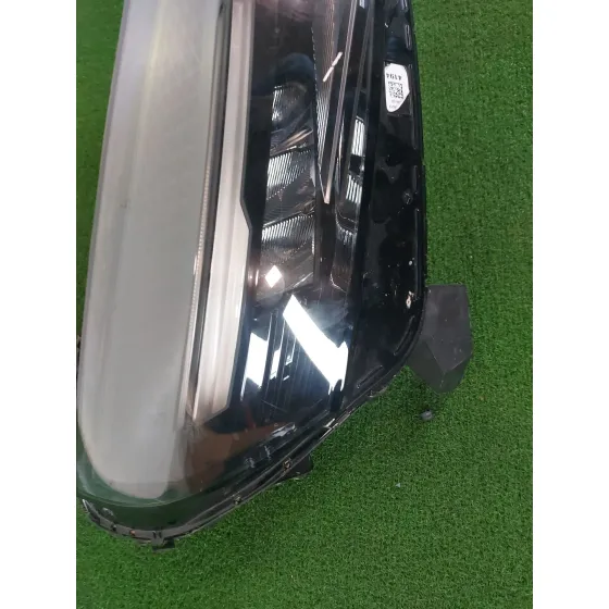 Faro Derecho para Renault Clio V (B7_)