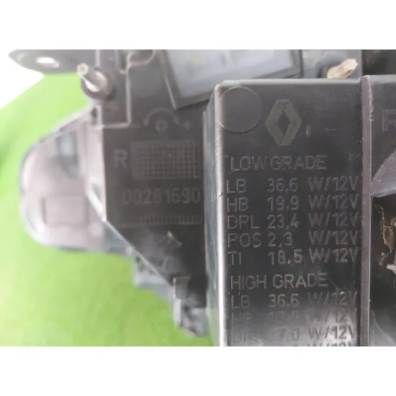 Faro Derecho para Renault Clio V (B7_)