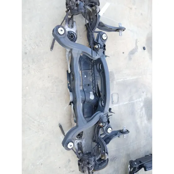 Puente Trasero para Mercedes-Benz Cla Coupe (C117)