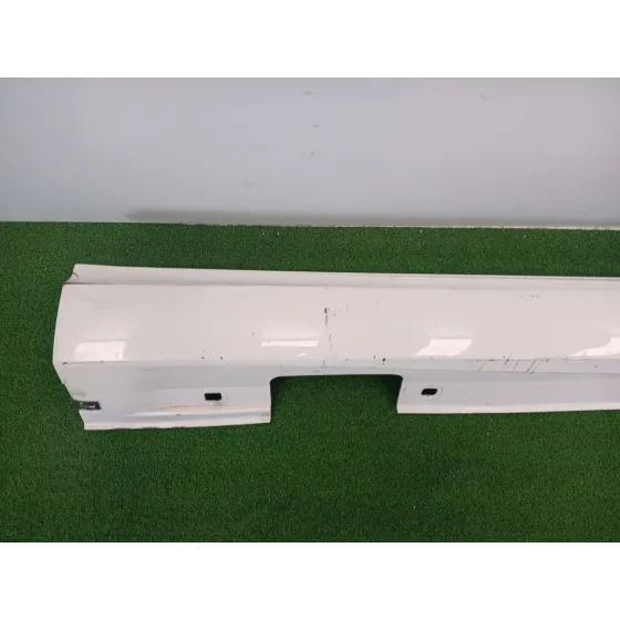 Faldon Lateral para Mercedes-Benz Clase A (W176)