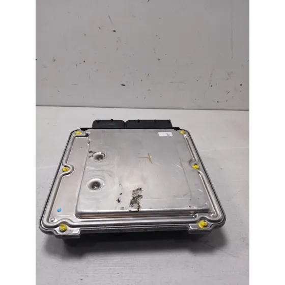 Centralita Motor Uce para Audi A4 Ber. (B8)