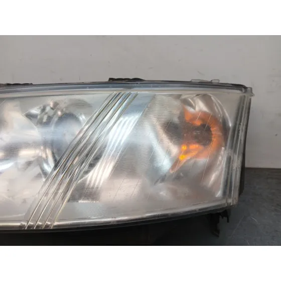 Faro Izquierdo para Saab 9-3 Station Wagon (E50)