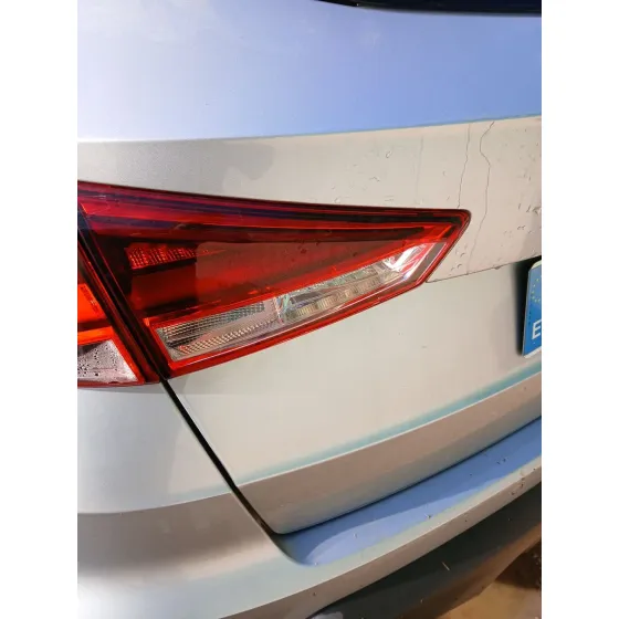 Piloto Trasero Izquierdo Interior para Seat Arona (Kj7, Kjp)