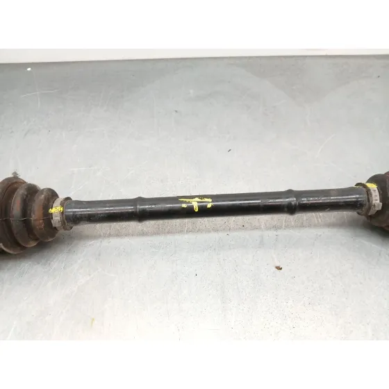 Transmision Trasera Izquierda para Bmw 1 (F21)