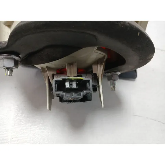 Piloto Trasero Derecho Interior para Volkswagen Jetta Iii (1K2)