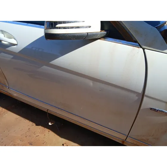 Puerta Delantera Derecha para Mercedes-Benz Clase C (W204)
