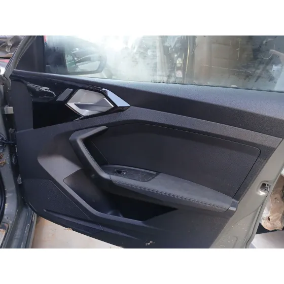 Guarnecido Puerta Delantera Derecha para Audi A1 Sportback (Gba)