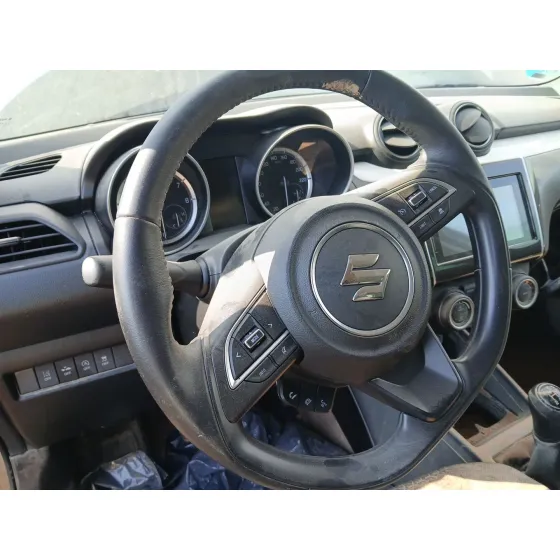 Volante para Suzuki Swift V (Az)