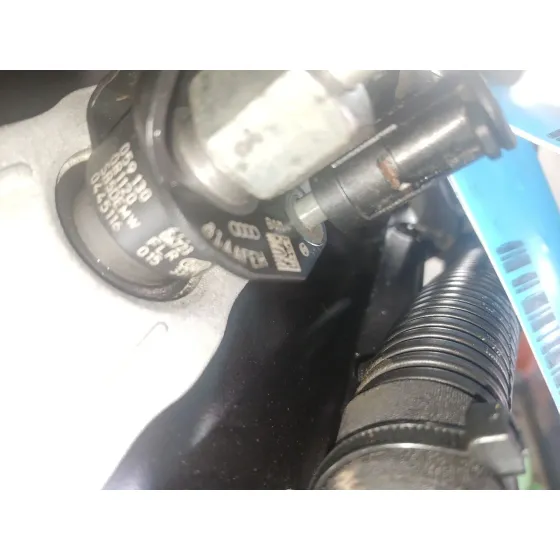 Inyector para Audi A5 (8T3)
