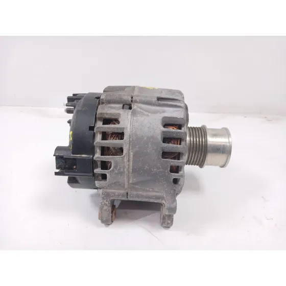 Alternador para Volkswagen T-Roc (A11, D11)