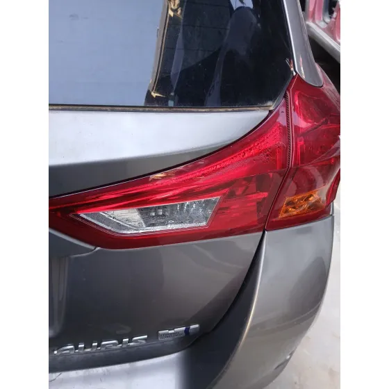 Piloto Trasero Derecho Interior para Toyota Auris Station Wagon (_E18_)