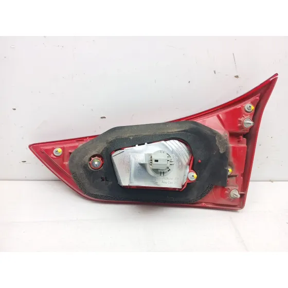 Piloto Trasero Izquierdo Interior para Toyota Auris Station Wagon (_E18_)