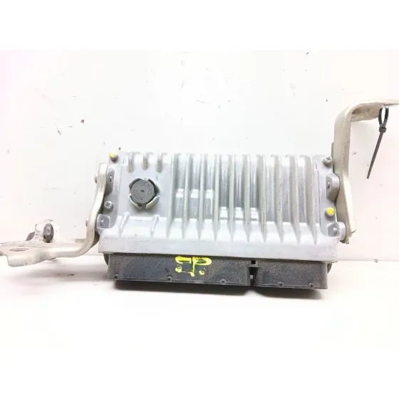 Centralita Motor Uce para Toyota Auris Station Wagon (_E18_)