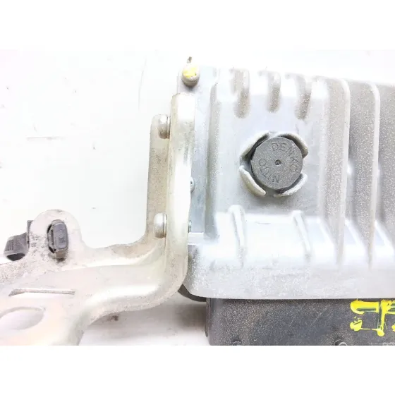 Centralita Motor Uce para Toyota Auris Station Wagon (_E18_)