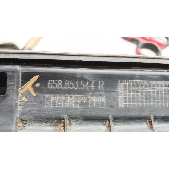 Faldon Lateral para Skoda Kamiq (Nw4)