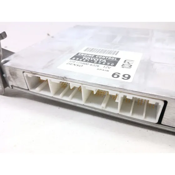 Centralita Motor Uce para Toyota Avensis Berlina (T25)
