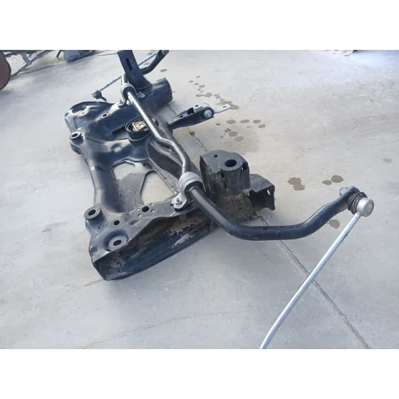 Puente Delantero para Audi Q3 Sportback (F3N)