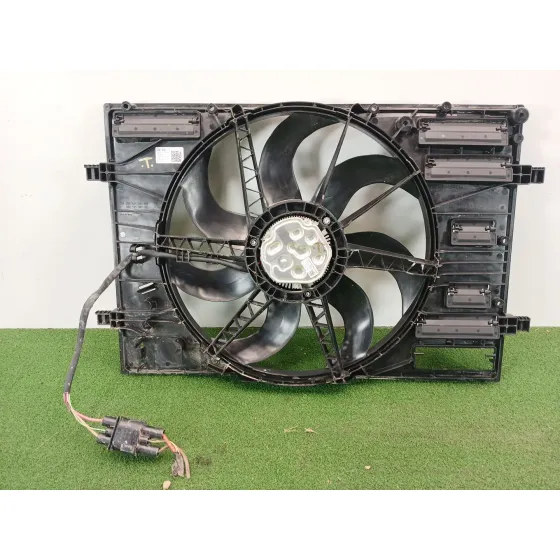 Electroventilador para Audi Q3 Sportback (F3N)