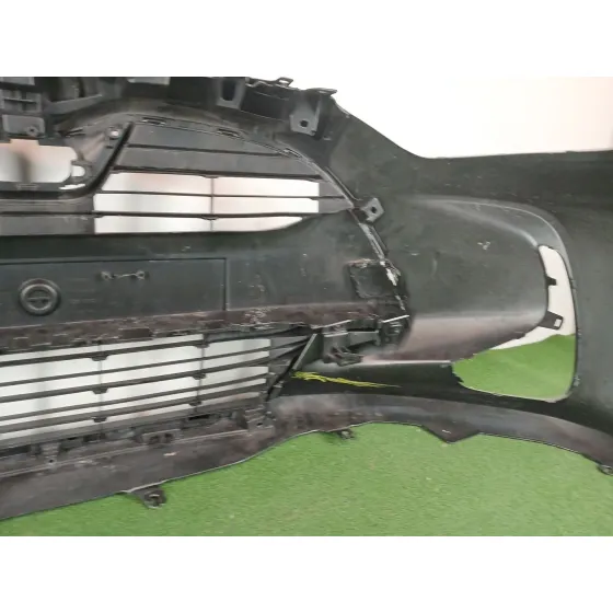 Paragolpes Delantero para Toyota Yaris Cross (Mxp_)