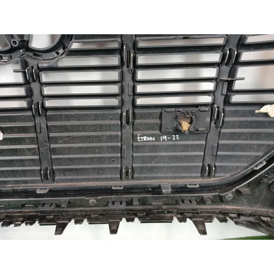 Paragolpes Delantero para Audi E-Tron (Gen)