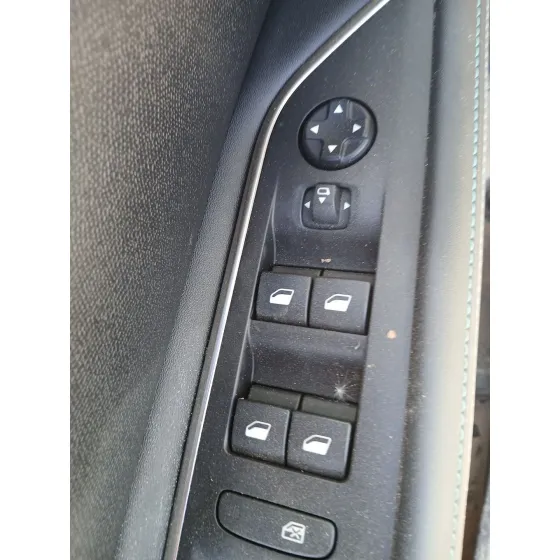 Mando Elevalunas Delantero Izquierdo para Peugeot 3008 Ii Suv (Mc_, Mr_, Mj_, M4_)