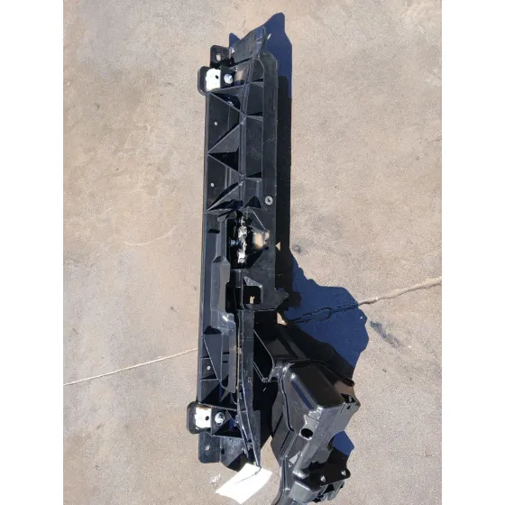 Panel Frontal para Opel Grandland / Grandland X (A18, P1Uo)