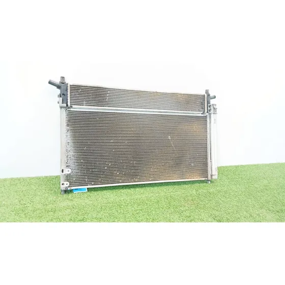 Condensador / Radiador Aire Acondicionado para Toyota Auris Station Wagon (_E18_)