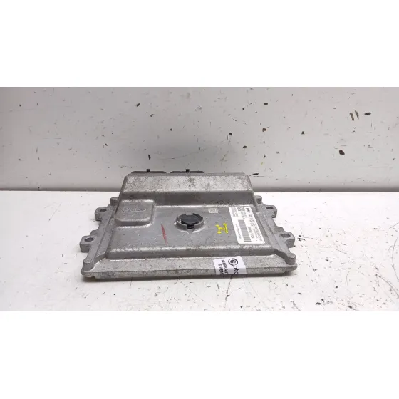 Centralita Motor Uce para Peugeot 108